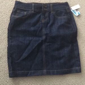 Old navy jeans skirt size 2 brand new with tags